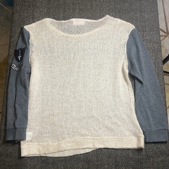 Federation sz L open knit bright sweater grey sleeves with patches - Picture 9 of 9